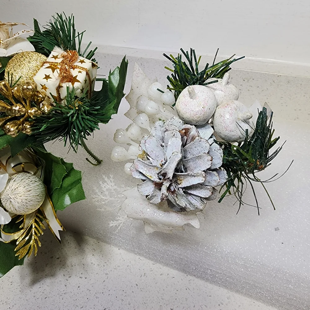 Vintage Floral  Gold White and Green Holiday Picks 5pieces
